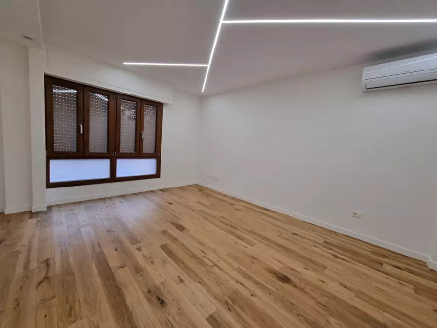 Immagine 13 di Appartamento in vendita  in VIA DEGLI ARTISTI a Firenze