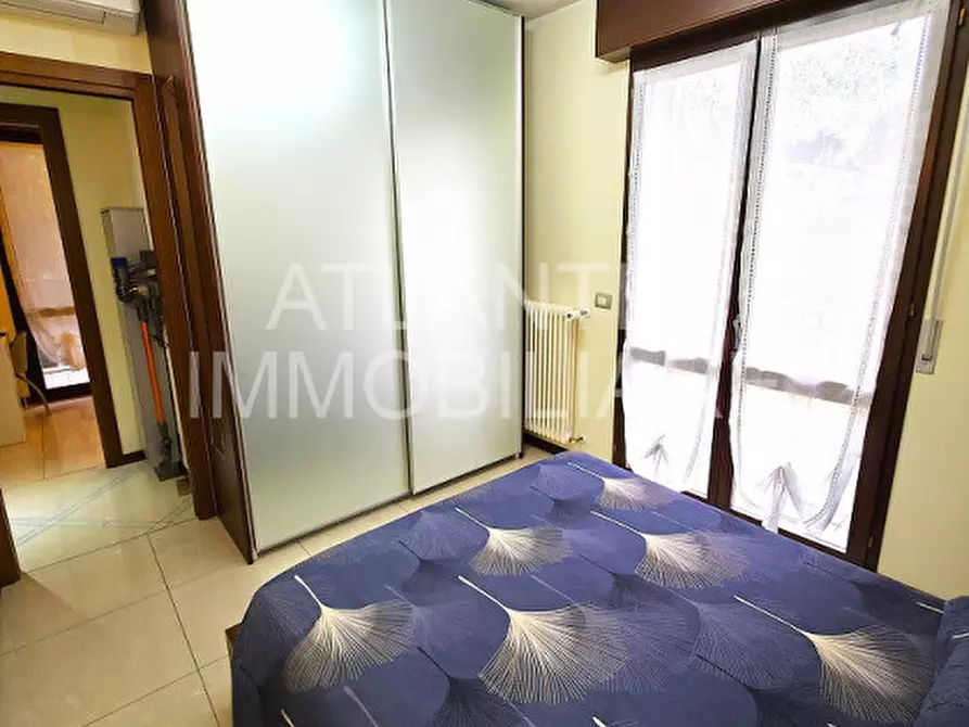 Immagine 12 di Appartamento in vendita  in viale amendola a Riccione