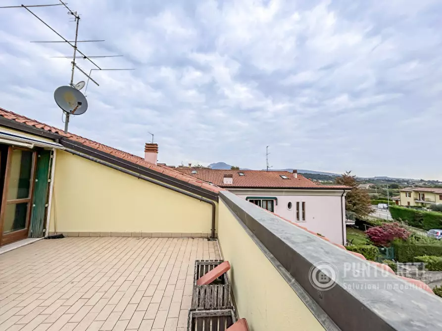 Immagine 22 di Appartamento in vendita  in Vicolo Berengario a Cavaion Veronese