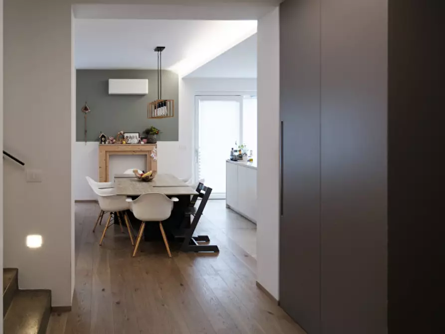 Immagine 2 di Casa bifamiliare in vendita  in Via Sottomonte - Unterbergstraße a Laives .Leifers.