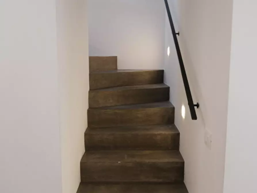 Immagine 6 di Casa bifamiliare in vendita  in Via Sottomonte - Unterbergstraße a Laives .Leifers.