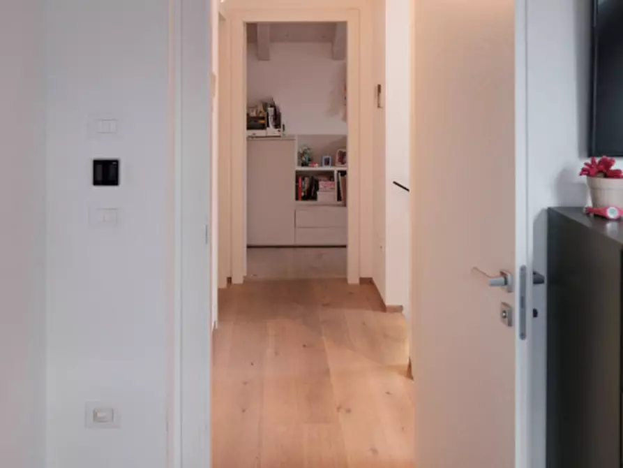 Immagine 15 di Casa bifamiliare in vendita  in Via Sottomonte - Unterbergstraße a Laives .Leifers.