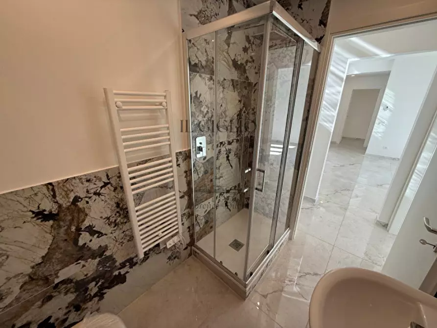 Immagine 5 di Appartamento in vendita  in Borgo Ognissanti a Firenze