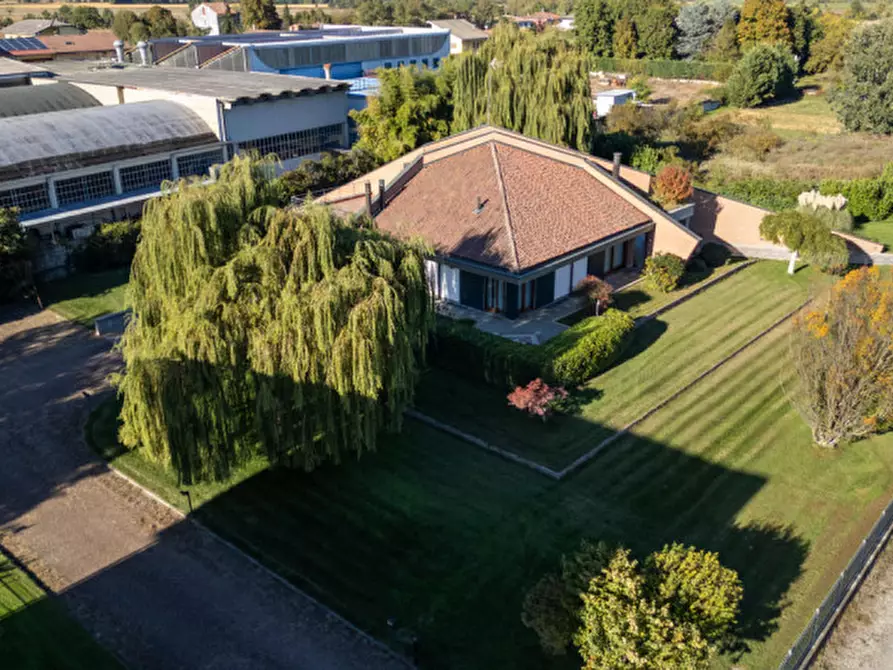 Immagine 5 di Villa in vendita  in Via Vittorio Emanuele Secondo 44 a Oviglio