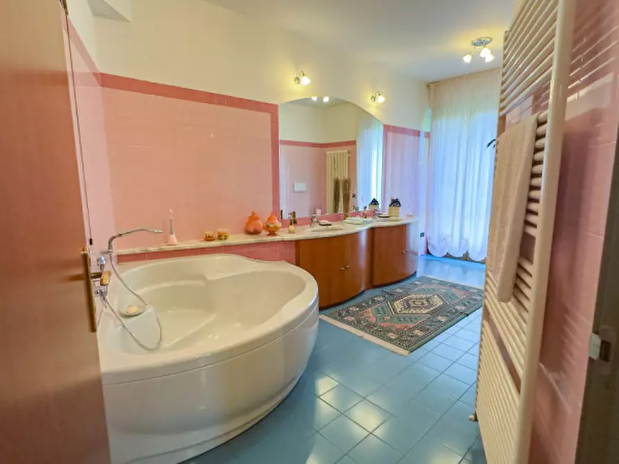 Immagine 37 di Villa in vendita  in Via Vittorio Emanuele Secondo 44 a Oviglio