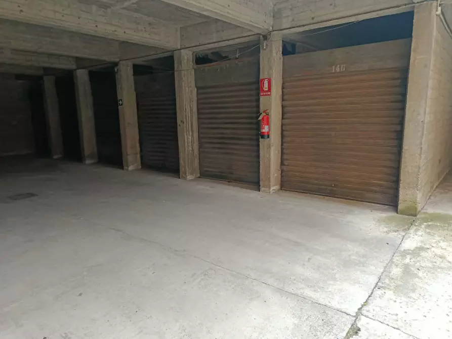 Immagine 3 di Garage in vendita  in Corso Duca d'Aosta a Casale Monferrato