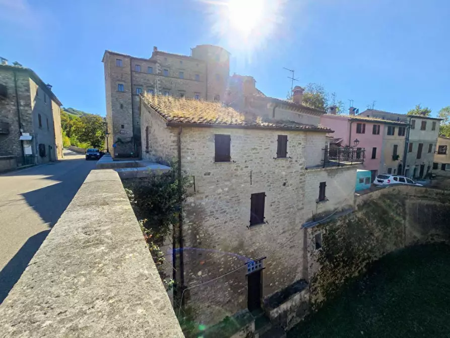 Immagine 4 di Appartamento in vendita  in via Pozzo a Belforte All'isauro