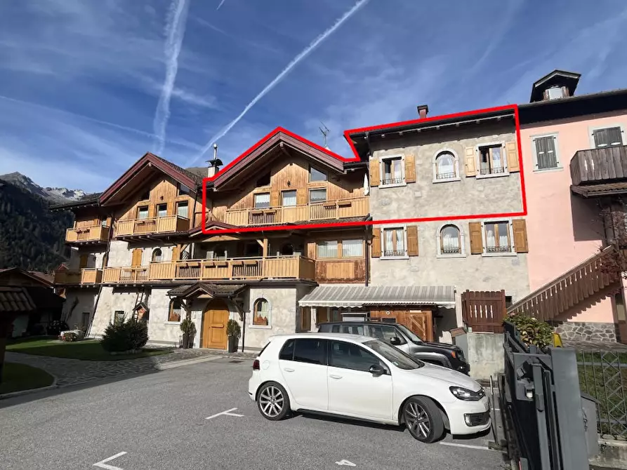 Immagine 1 di Appartamento in vendita  in Via Genova a Pinzolo