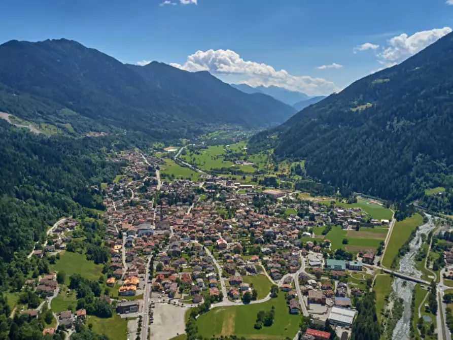 Immagine 2 di Appartamento in vendita  in Via Genova a Pinzolo