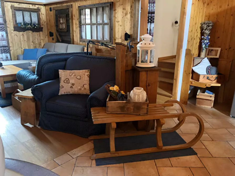 Immagine 3 di Appartamento in vendita  in Via Genova a Pinzolo