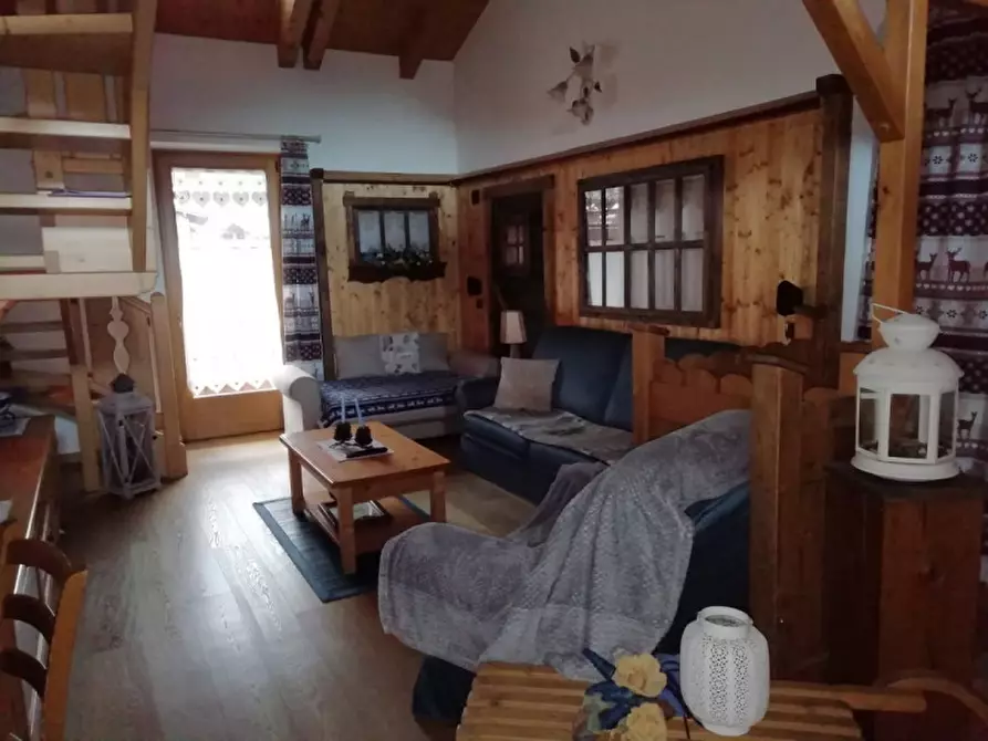 Immagine 4 di Appartamento in vendita  in Via Genova a Pinzolo