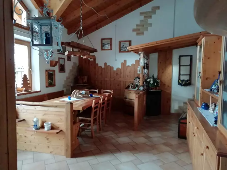 Immagine 5 di Appartamento in vendita  in Via Genova a Pinzolo