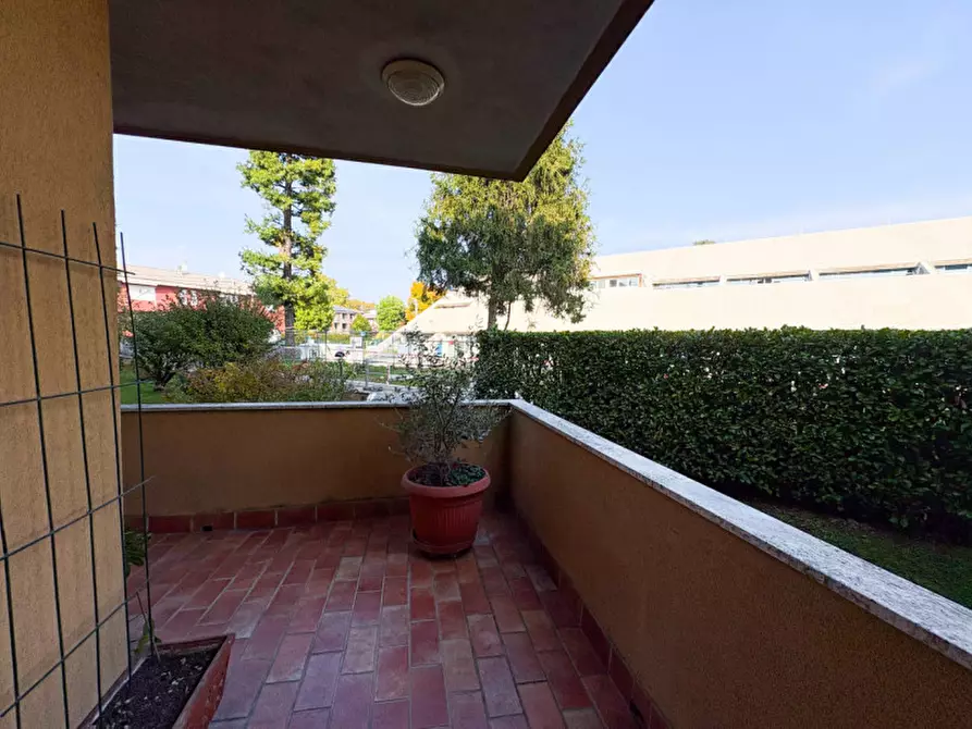 Immagine 5 di Appartamento in vendita  in Via Martin Luther King, 10 a Biassono