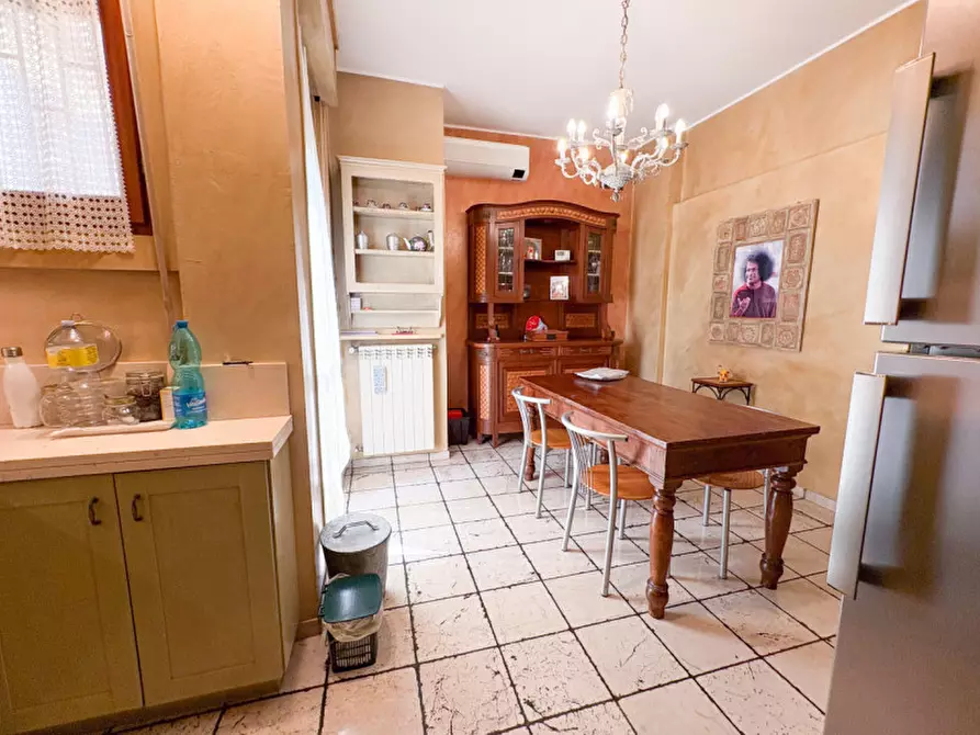 Immagine 8 di Appartamento in vendita  in Via Martin Luther King, 10 a Biassono