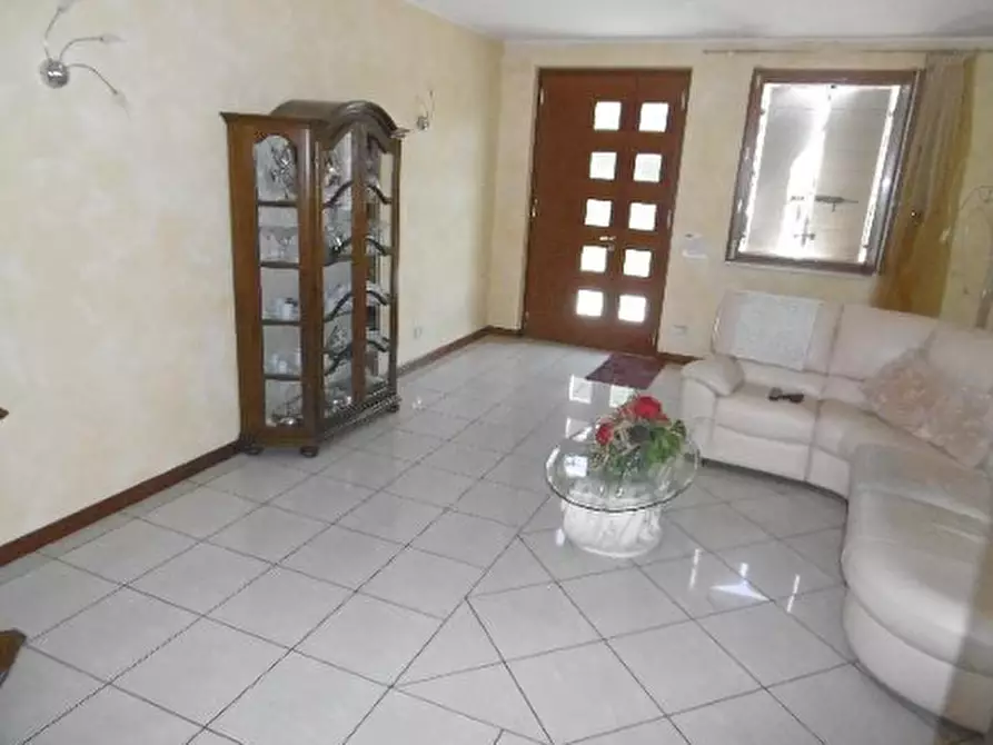 Immagine 6 di Capannone industriale in vendita  in Via Valle Mulini a Sommacampagna