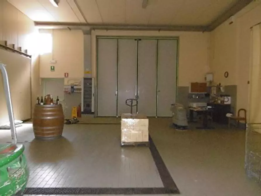 Immagine 36 di Capannone industriale in vendita  in Via Valle Mulini a Sommacampagna