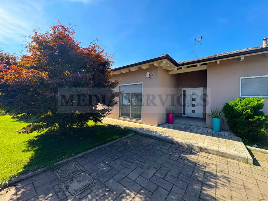 Immagine 30 di Villa in vendita  in via Roma n° 35 a Gropello Cairoli