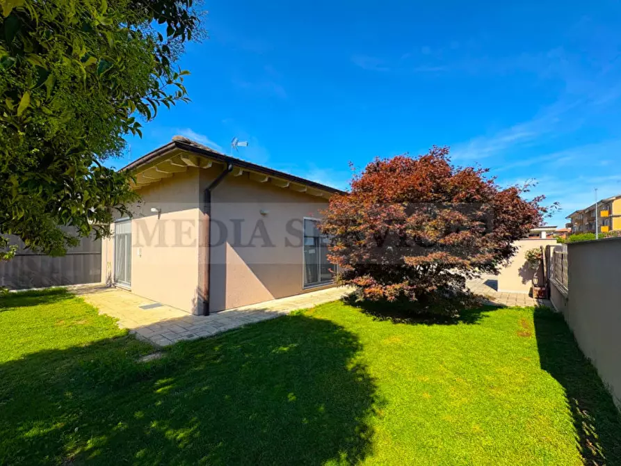 Immagine 31 di Villa in vendita  in via Roma n° 35 a Gropello Cairoli