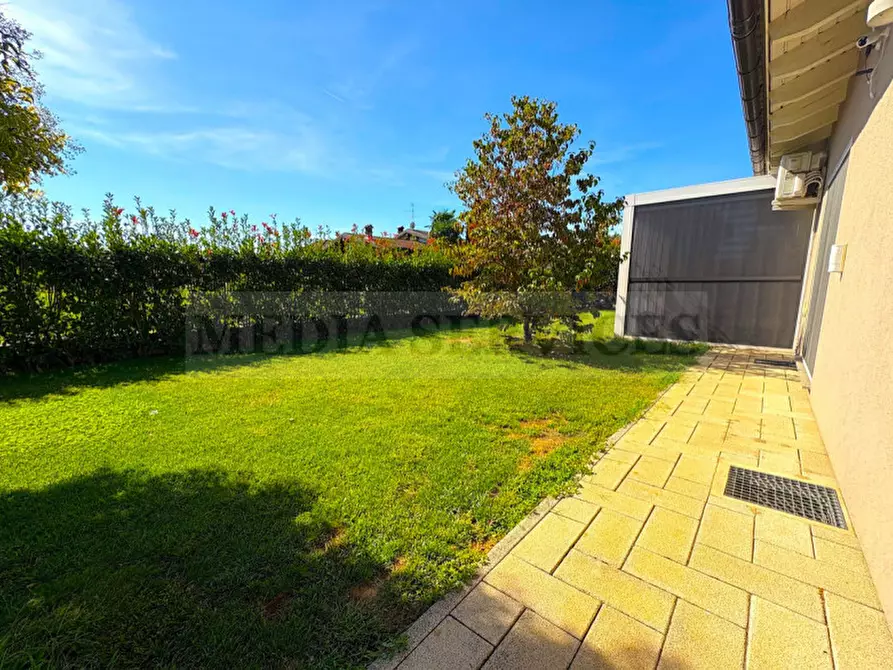 Immagine 32 di Villa in vendita  in via Roma n° 35 a Gropello Cairoli