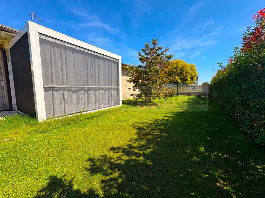 Immagine 33 di Villa in vendita  in via Roma n° 35 a Gropello Cairoli