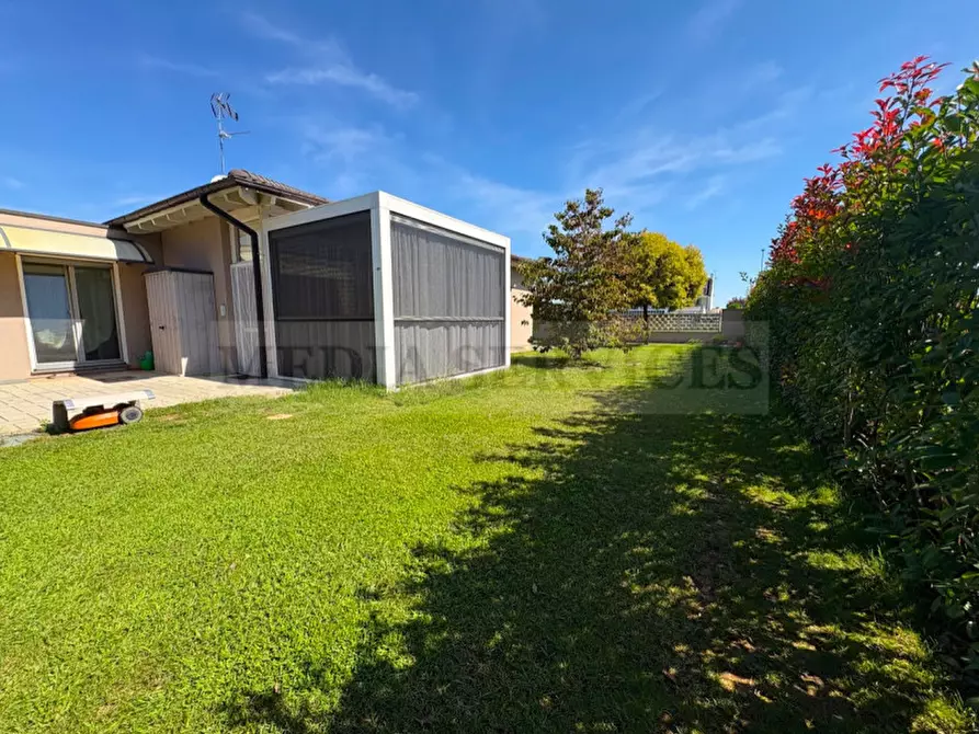 Immagine 35 di Villa in vendita  in via Roma n° 35 a Gropello Cairoli