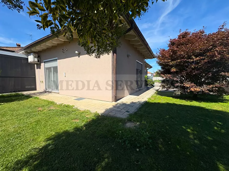 Immagine 36 di Villa in vendita  in via Roma n° 35 a Gropello Cairoli