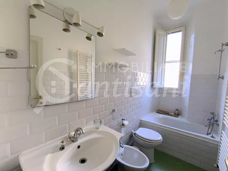 Immagine 14 di Appartamento in vendita  in Via Alfredo Oriani a Firenze