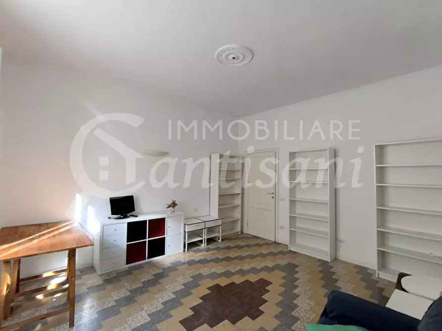 Immagine 16 di Appartamento in vendita  in Via Alfredo Oriani a Firenze