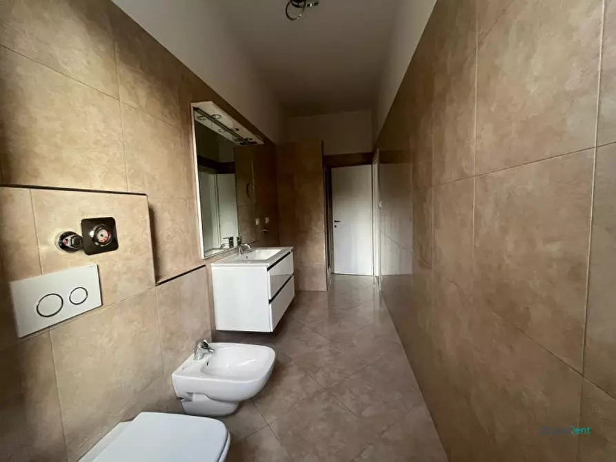 Immagine 13 di Appartamento in affitto  in Via Porrettana a Bologna