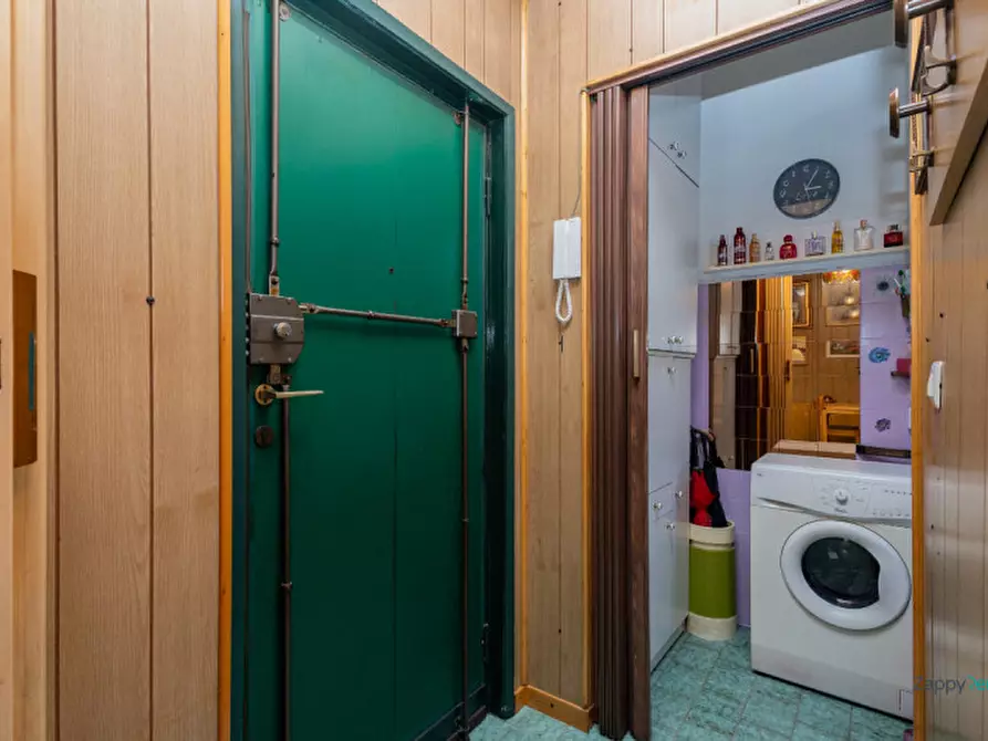 Immagine 25 di Appartamento in affitto  in Via Legnone a Milano