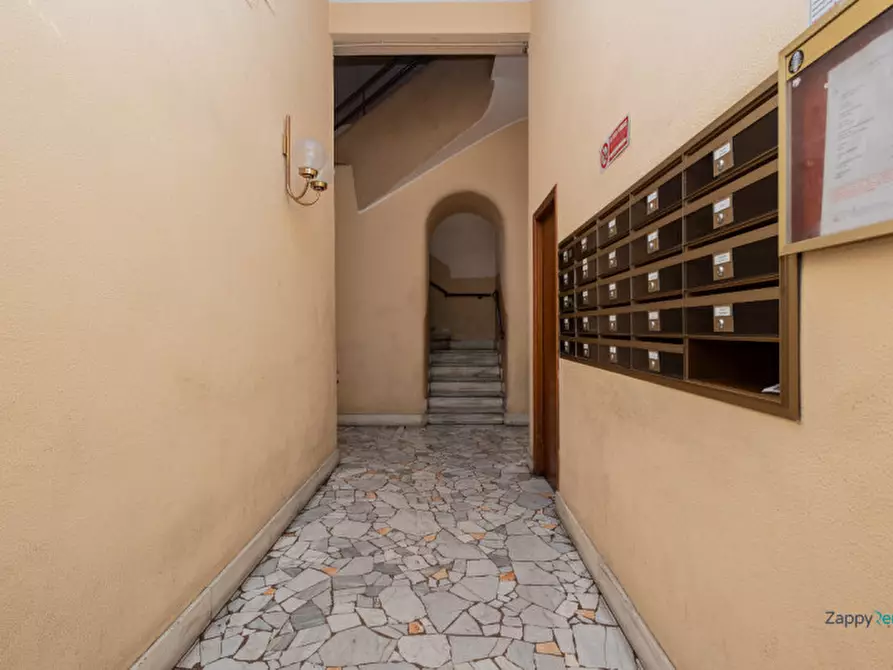 Immagine 26 di Appartamento in affitto  in Via Legnone a Milano