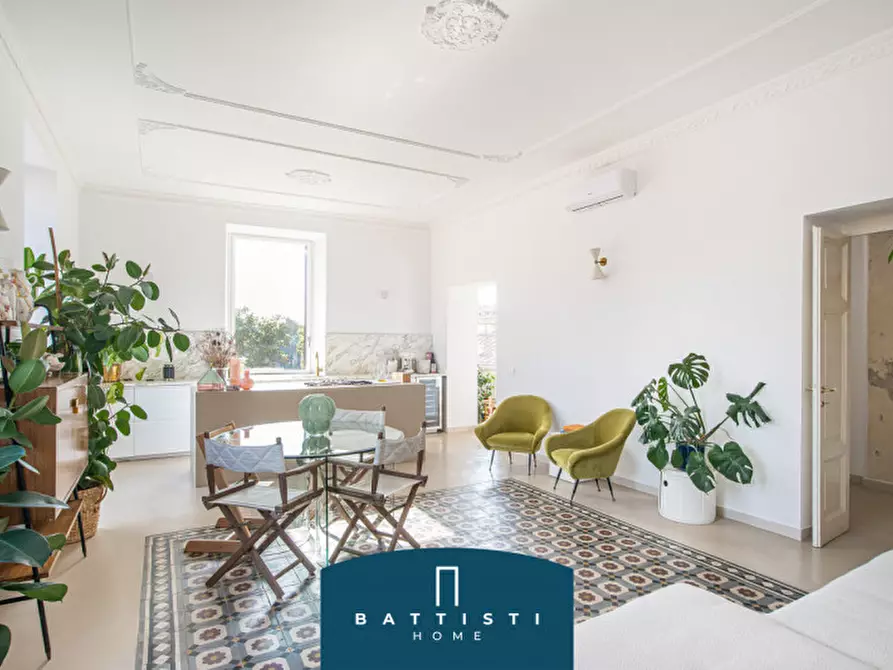 Immagine 2 di Appartamento in vendita  in Piazza Vittorio Emanuele II a Roma