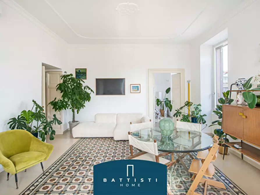 Immagine 5 di Appartamento in vendita  in Piazza Vittorio Emanuele II a Roma