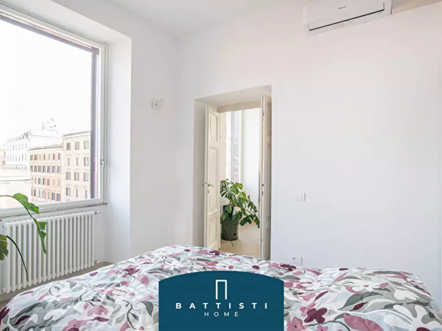 Immagine 12 di Appartamento in vendita  in Piazza Vittorio Emanuele II a Roma