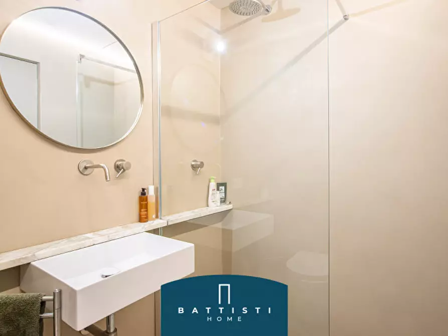 Immagine 22 di Appartamento in vendita  in Piazza Vittorio Emanuele II a Roma