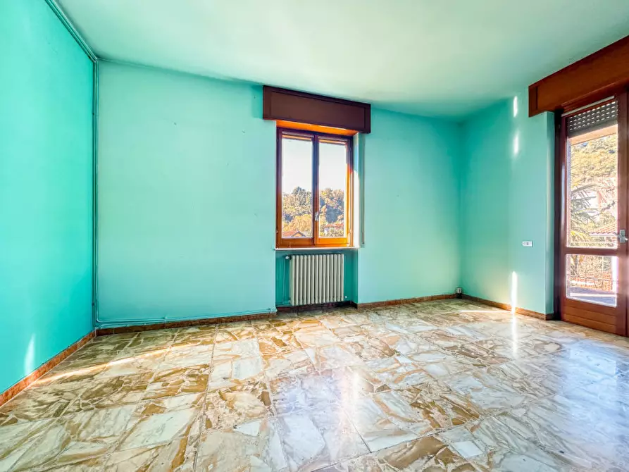 Immagine 4 di Casa trifamiliare in vendita  in via francesco medoni 4 a Arona