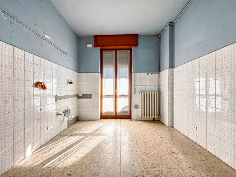 Immagine 8 di Casa trifamiliare in vendita  in via francesco medoni 4 a Arona