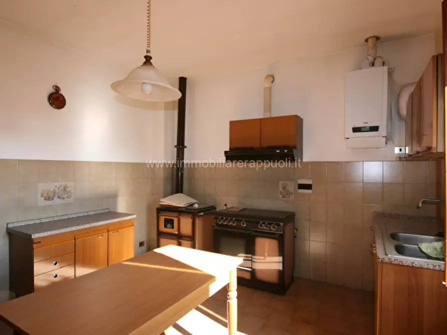 Immagine 1 di Appartamento in vendita  a Montepulciano