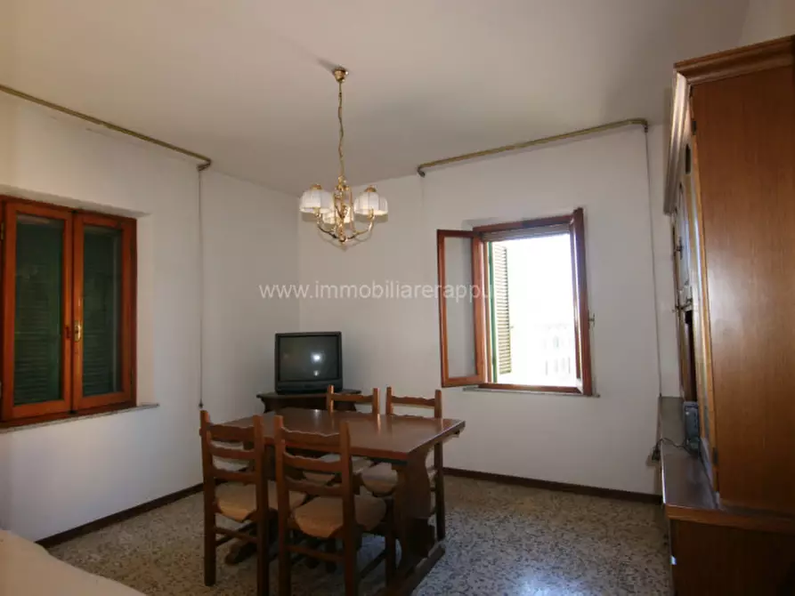 Immagine 3 di Appartamento in vendita  a Montepulciano