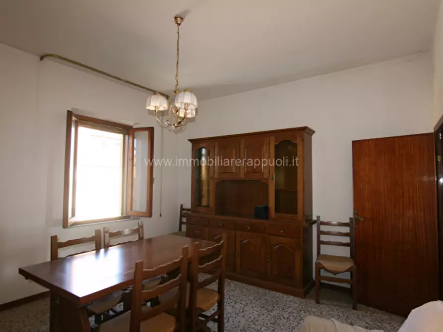 Immagine 4 di Appartamento in vendita  a Montepulciano