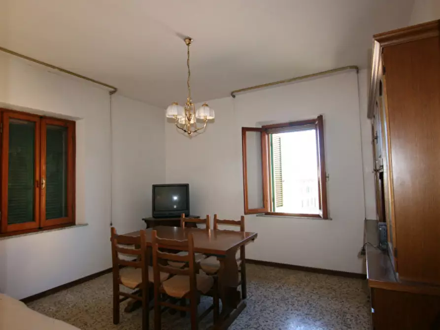 Immagine 5 di Appartamento in vendita  a Montepulciano