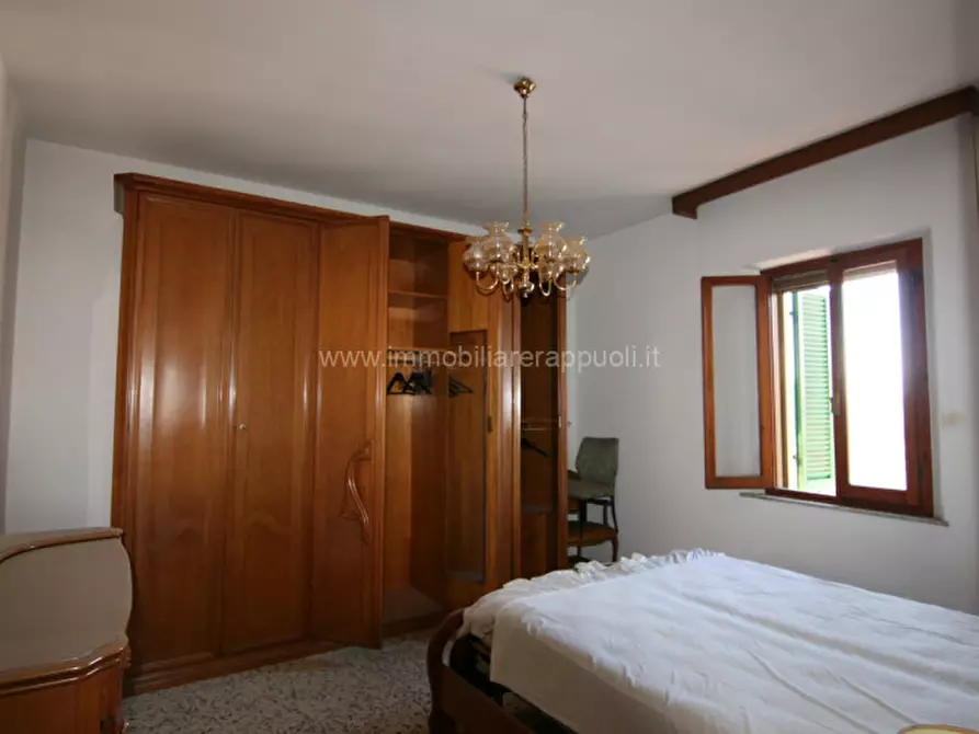 Immagine 13 di Appartamento in vendita  a Montepulciano