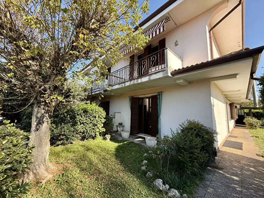 Immagine 1 di Casa bifamiliare in vendita  in via mozart, 25 a Legnago