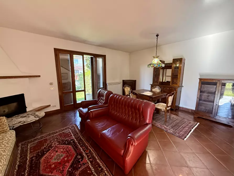 Immagine 4 di Casa bifamiliare in vendita  in via mozart, 25 a Legnago