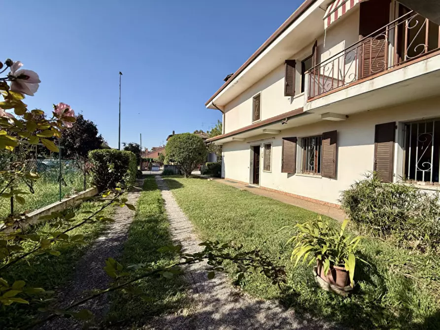 Immagine 26 di Casa bifamiliare in vendita  in via mozart, 25 a Legnago