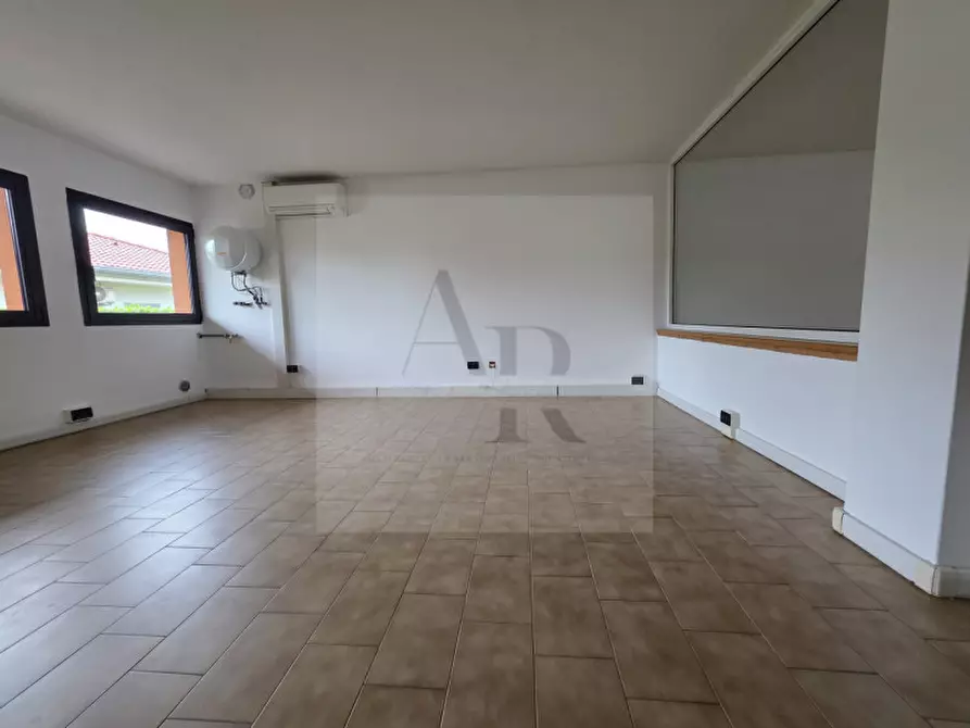 Immagine 9 di Ufficio in affitto  in Via Chiesa a Stra