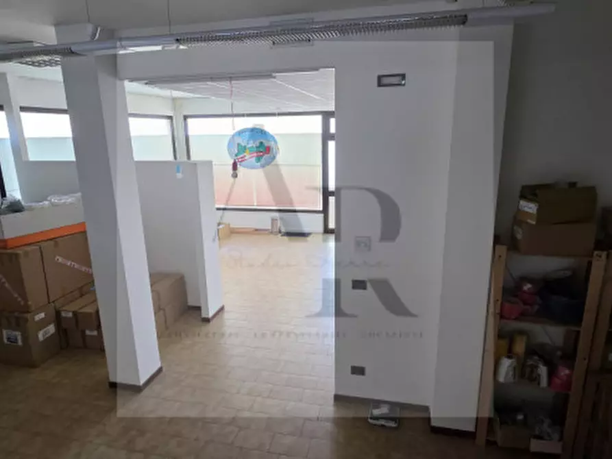 Immagine 11 di Ufficio in affitto  in Via Chiesa a Stra