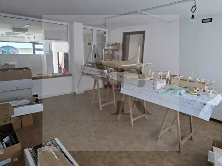 Immagine 15 di Ufficio in affitto  in Via Chiesa a Stra