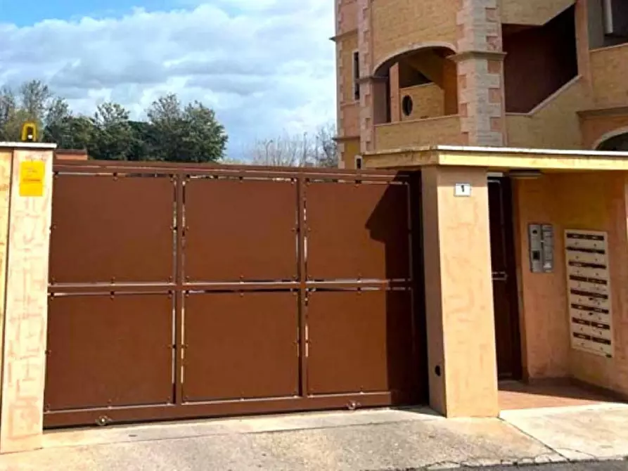 Immagine 2 di Posto auto in vendita  in Via Eugenio Sanna, 1, 09170 Donigala Fenughedu OR, Italia a Oristano