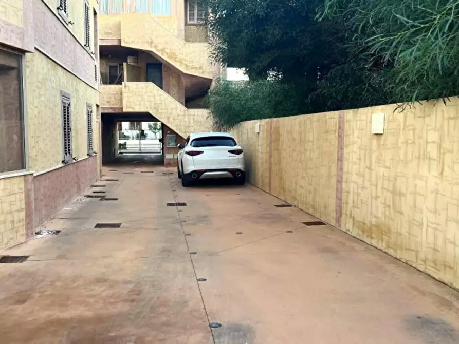 Immagine 1 di Terreno in vendita  in Via Tharros, 180, 09072 Cabras OR, Italia a Cabras